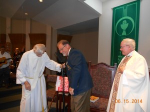 WGK Lou Monteforte presenting Decon John with Gift. from Knight of Columbus